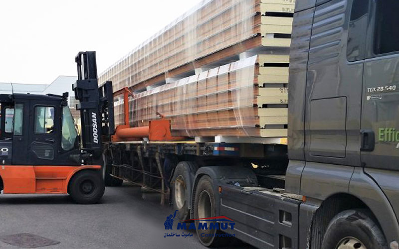 بهترین نوع تریلر برای حمل مصالح ساختمانی 4 بهترین تریلر برای حمل ساندویچ پانل